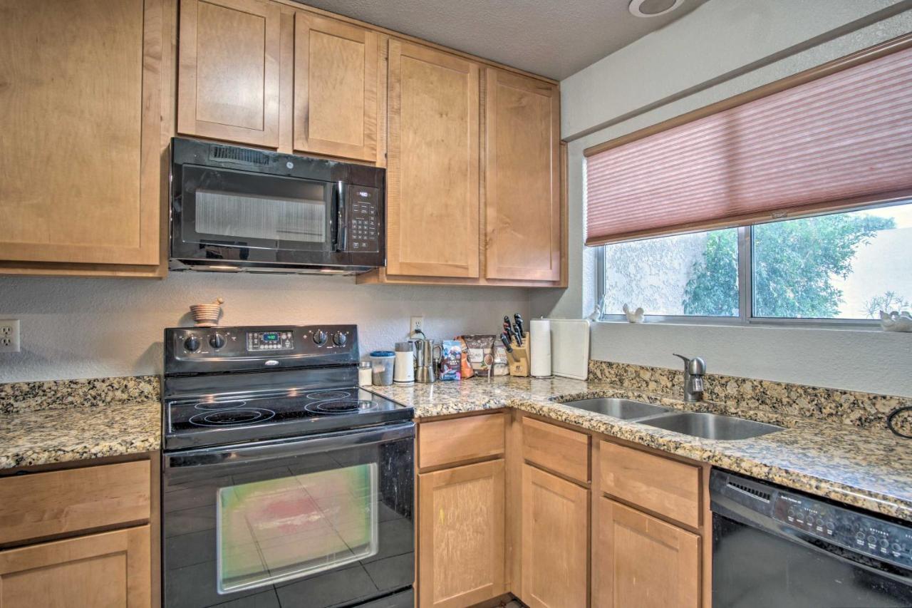 Pet-Friendly Tucson Townhome With Pool Access! Kültér fotó